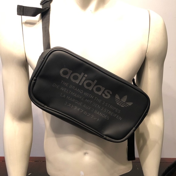 adidas Other - Adidas Fanny pack
